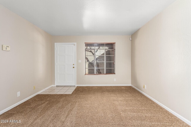 Building Photo - 1449 E Highland Ave