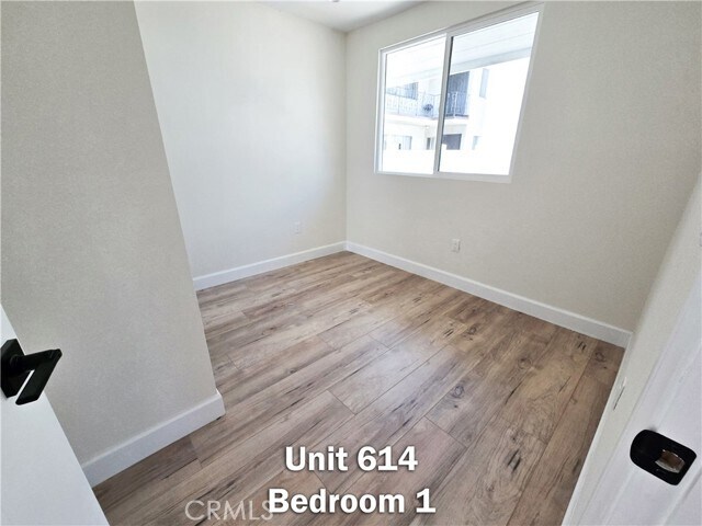 Building Photo - 614 W 84th St