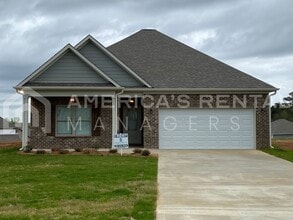 Building Photo - 485 Ridgeview Cir