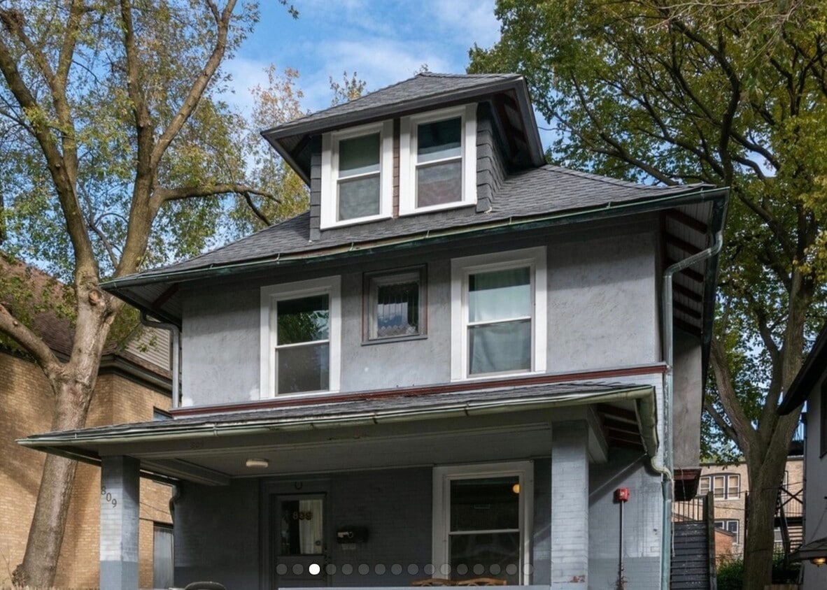 Primary Photo - 809 Foster St