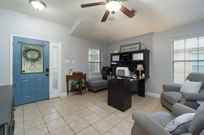 Building Photo - 538 Cedar Branch Dr