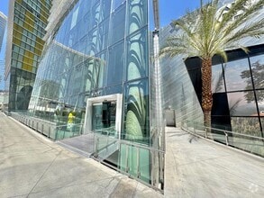 Building Photo - 3722 S Las Vegas Blvd