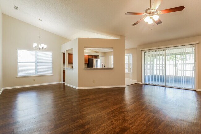 Building Photo - 8741 Bandera Cir N
