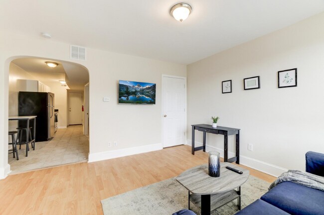 Foto del edificio - 916 19th St NE
