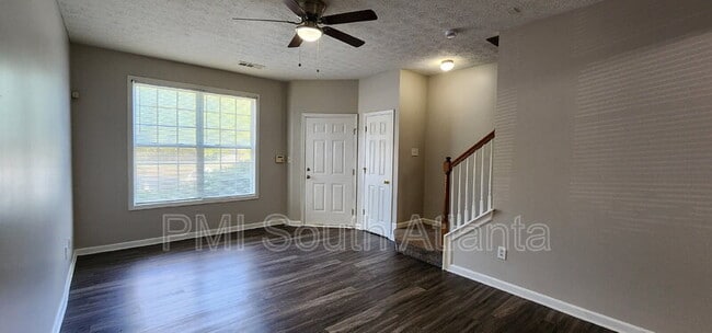 Building Photo - 4672 Ernest Dr