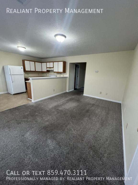 Building Photo - 291 Grinder Court