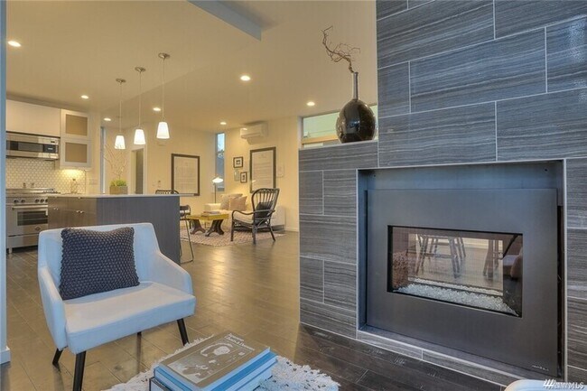 Photo - 2429 NW 60th St Townhome