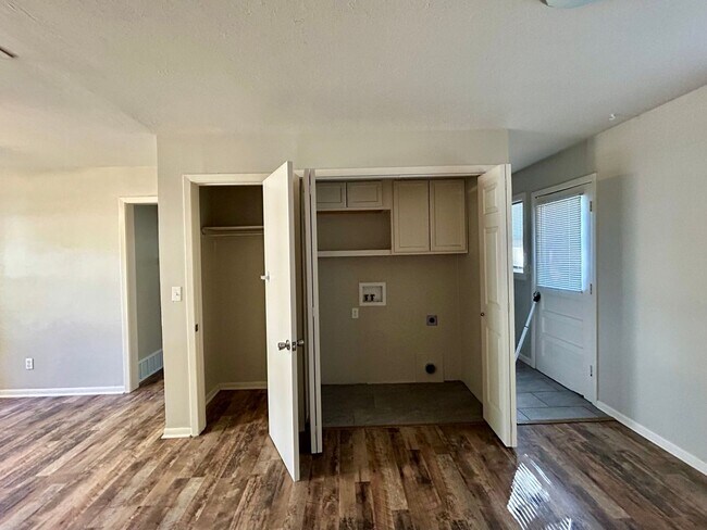 Foto del edificio - 3 Bedroom on S Glenn, Wichita KS!