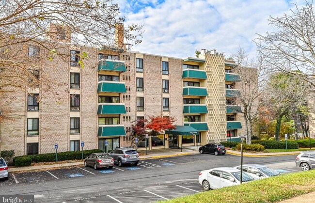 Foto del edificio - 6133 Leesburg Pike