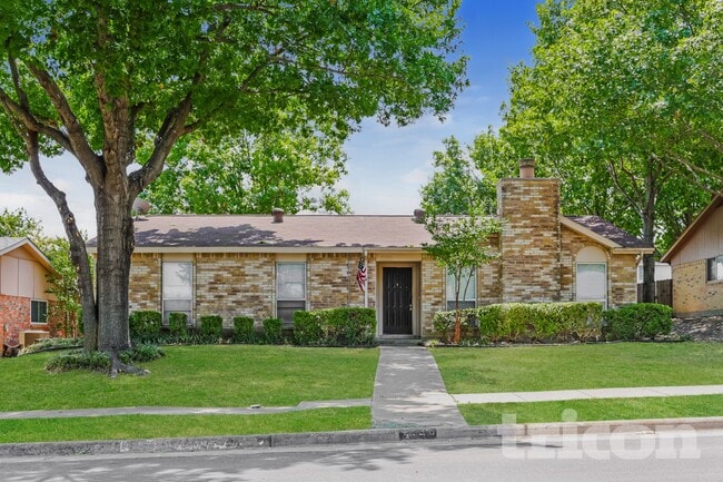 Building Photo - 1226 Meadow Creek Dr
