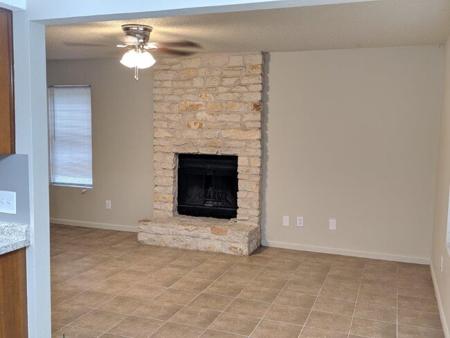 Building Photo - 14205 Sussman Ct