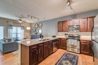 Building Photo - Landing at Double Creek