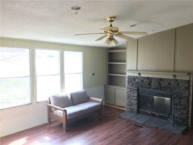 Building Photo - 14186 Mineral Springs Rd