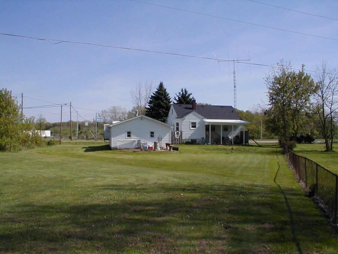 6398 Tallmadge Ct, Swartz Creek, MI 48473 House for Rent in Swartz Creek, MI