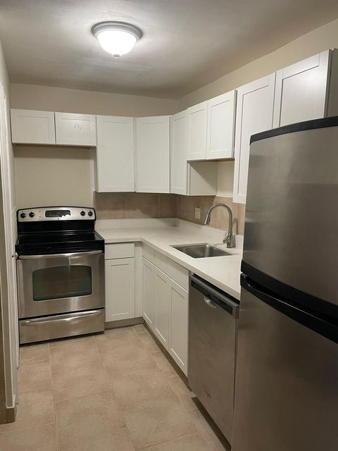 Foto del edificio - 207 NW 46th Ct