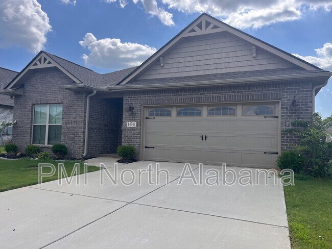 Foto del edificio - 14741 Greenleaf Dr