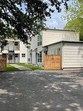 Building Photo - 1714 Enfield Rd