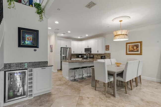 Foto del edificio - 1709 NE 8th St