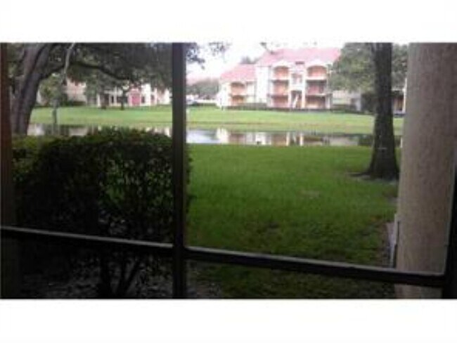 Building Photo - 2405 NW 33rd St