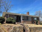 Foto principal - Fully Renovated Home For Rent