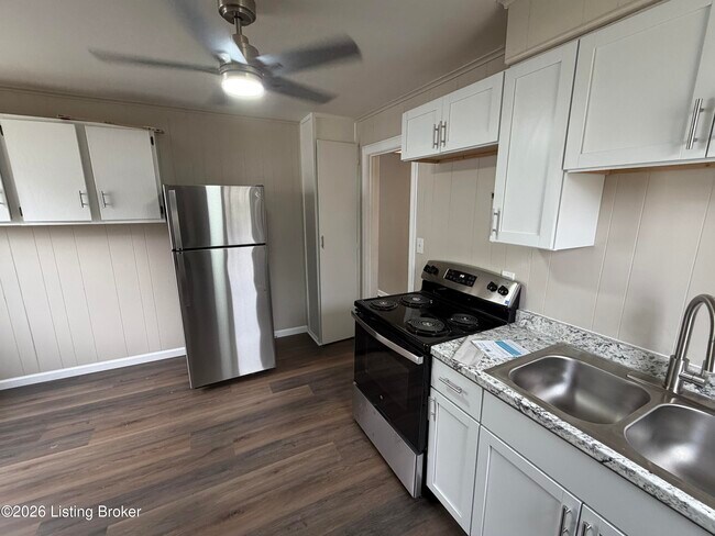 Building Photo - 1006 Navaho Pl