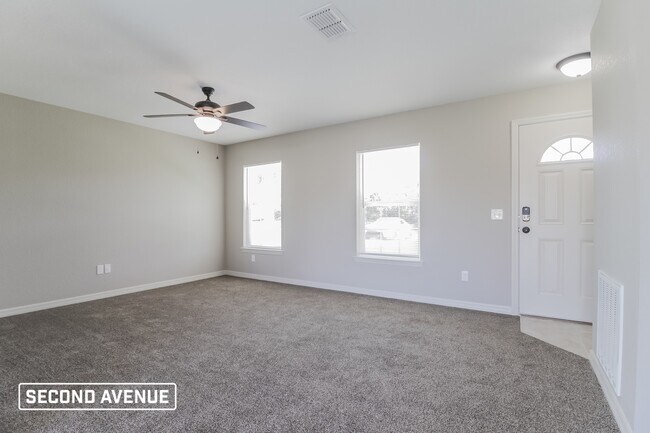 Building Photo - 4535 SW 155th Place Rd