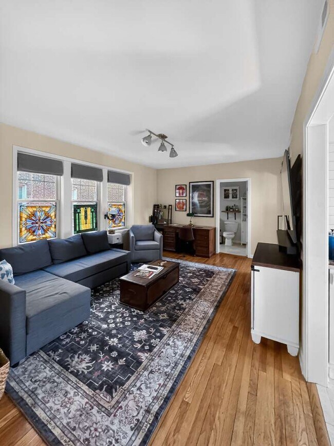 Foto del edificio - 7316 N Honore St