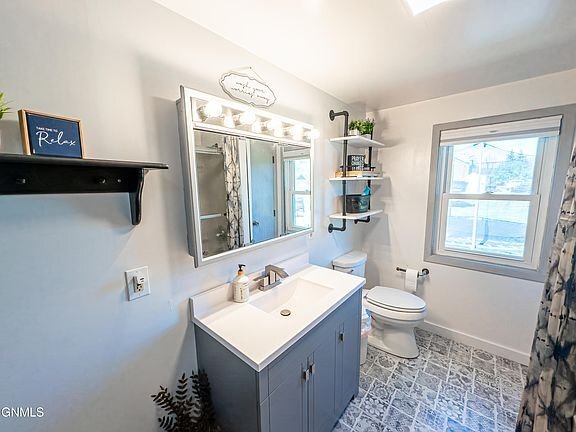 Foto del edificio - 12287 1st St