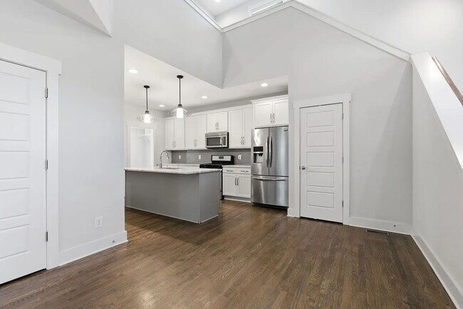 Foto del edificio - 1224 Bessie Ave