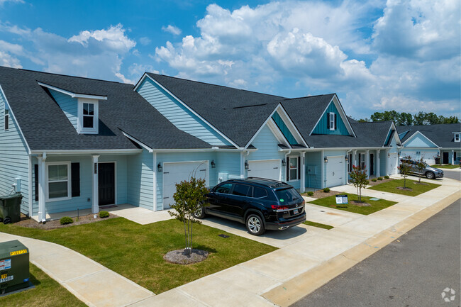 Building Photo - Covey Homes Sweetwater