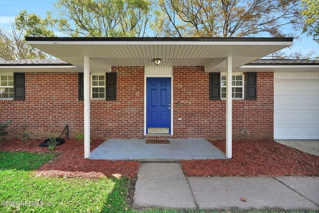 Building Photo - 648 W Oliver St