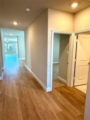 Building Photo - 605 Tidal Dr