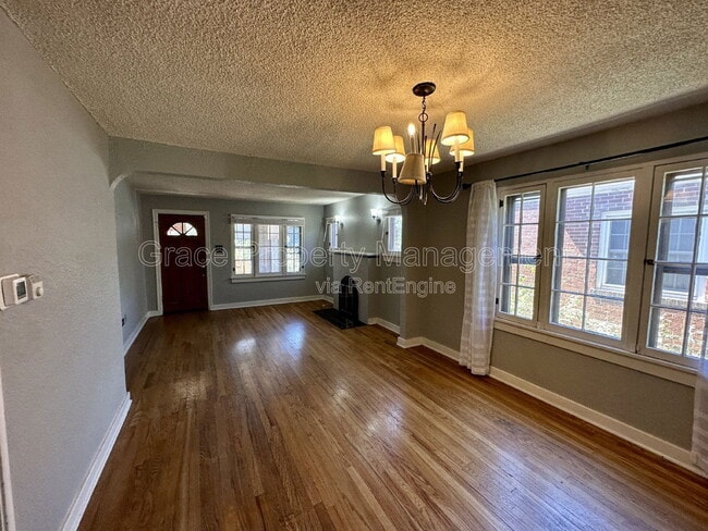 Building Photo - 4821 W 31st Ave