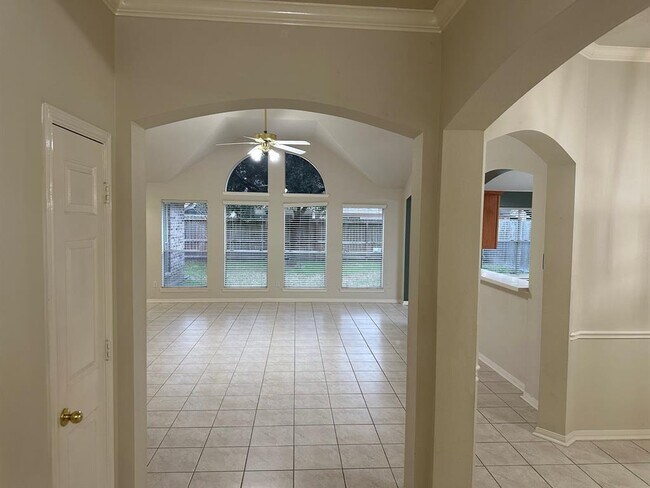 Foto del edificio - 18011 Overlook Park Ct