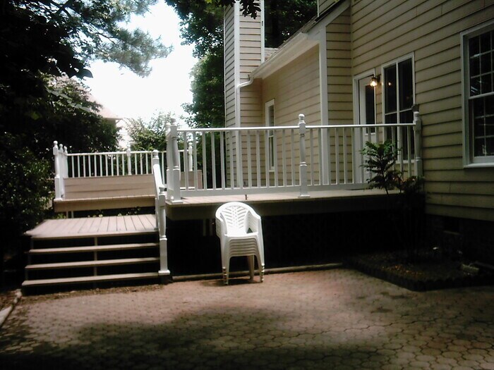 Building Photo - 102 Longstock Ct