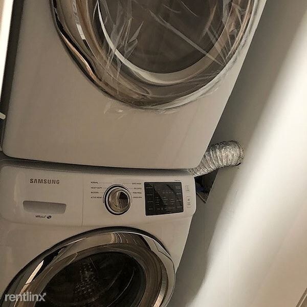 Foto del edificio - 1 br, 1 bath House - 8407 Merryman Street 1