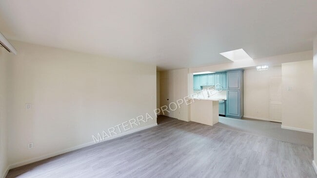 Foto del edificio - Beautiful 3 Bed/2 Bath Home in