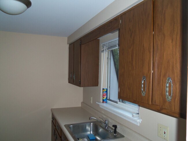 Foto del edificio - 161 Robert Dr