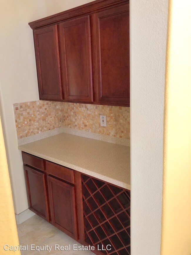 Building Photo - 2226 Windcrest Lake Cir