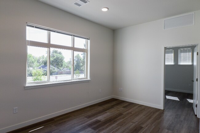 Foto del edificio - 225 S Wadsworth Blvd