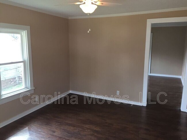 Building Photo - 403 McCrary St