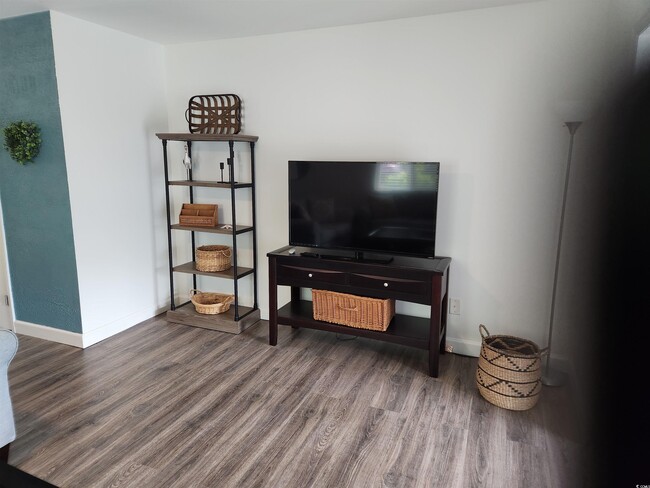 Building Photo - 5167 Inlet Garden Ct