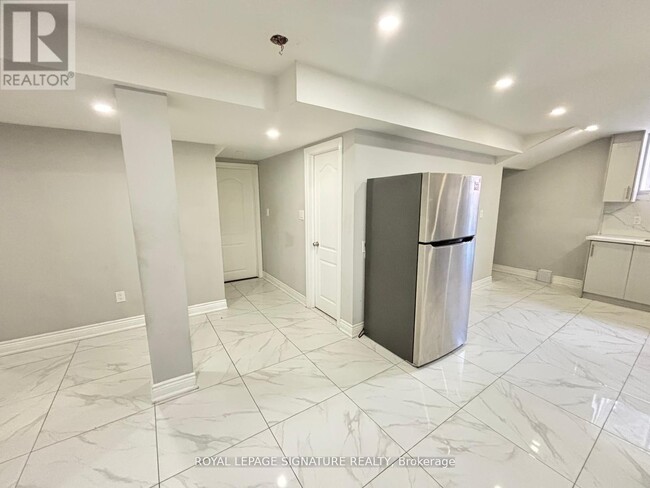 Building Photo - 59 Jayfield Rd