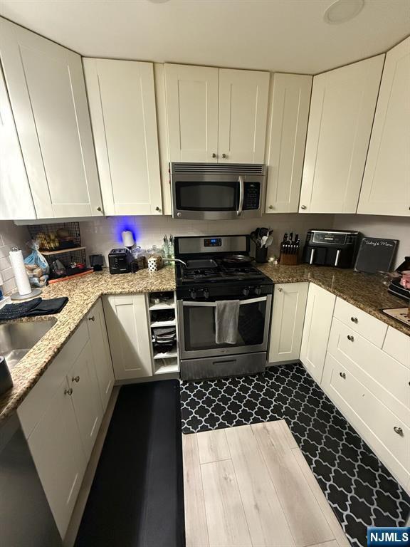 Foto del edificio - 1160 Sycamore Ln