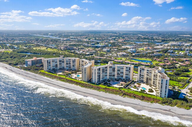 Building Photo - 300 Ocean Trail Way