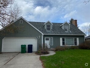 Building Photo - 607 W Arnold St