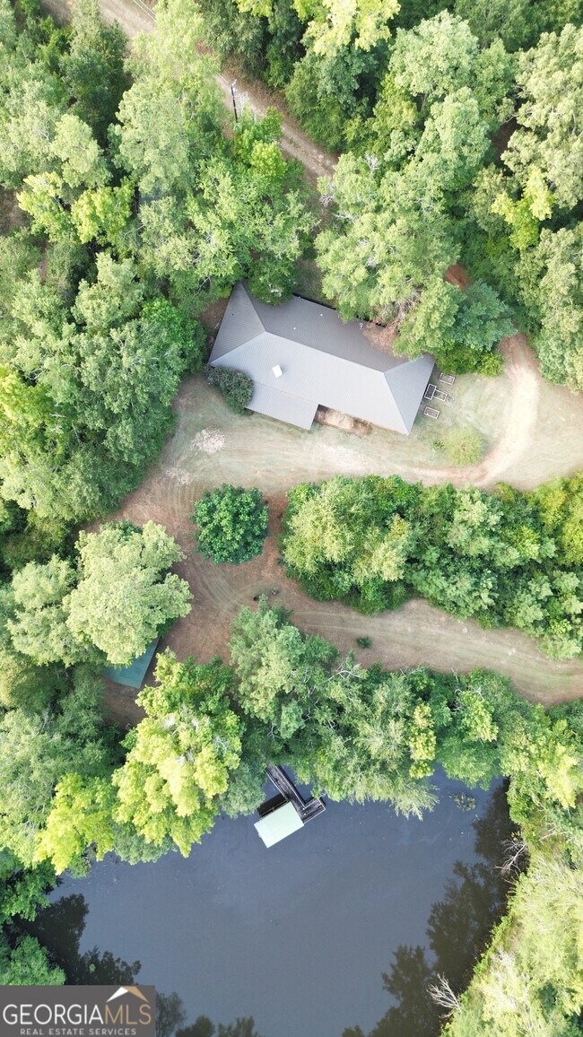 Foto del edificio - 163 Holly Ridge Rd