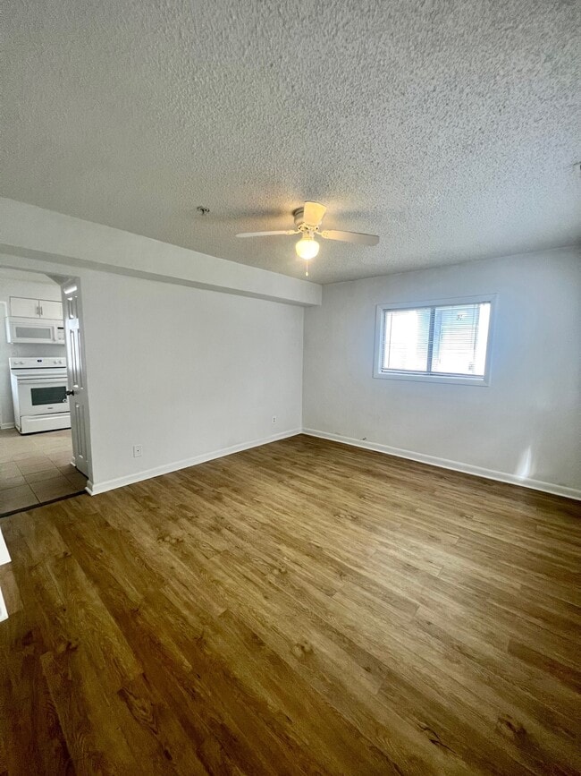 Building Photo - 29 Carver St