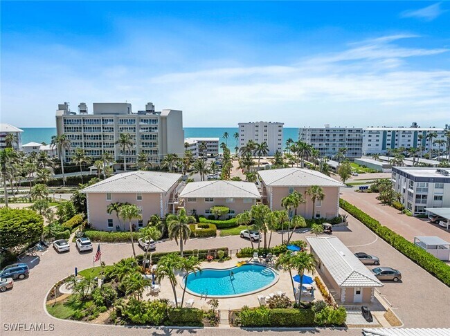 Foto del edificio - 1910 Gulf Shore Blvd N