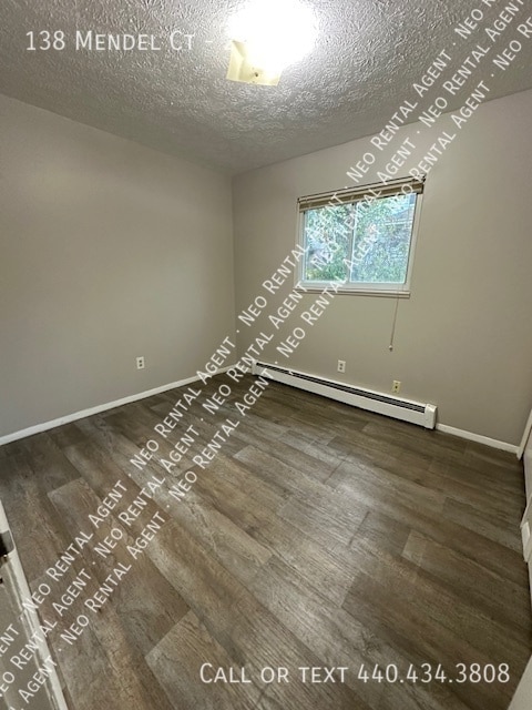 Building Photo - 138 Mendel Ct